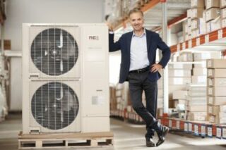 Die 4 gängigsten Irrtümer bei Wärmepumpen: Das Team der Austria Email AG klärt auf und zeigt, wie sich mit dem Umstieg auf ein neues Heizsystem kräftig Geld sparen lässt